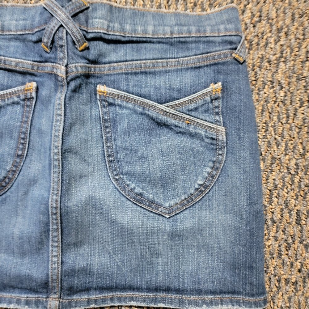 Unique Vintage Style Gap Denim Mini Skirt Size 10